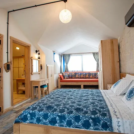 Private And Luxurious Suites In Villa With Beautiful Garden ベッド・アンド・ブレックファスト *
