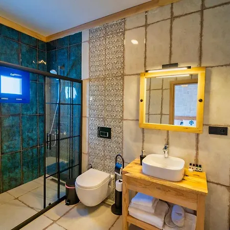 Oda ve Kahvaltı Private And Luxurious Suites In Villa With Beautiful Garden